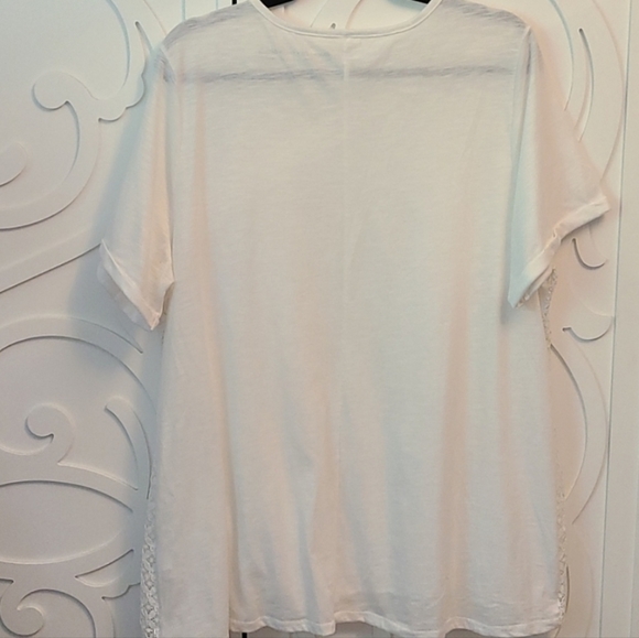 🌟3 for $30🌟 White tee with lace overlay 1X - Picture 8 of 9